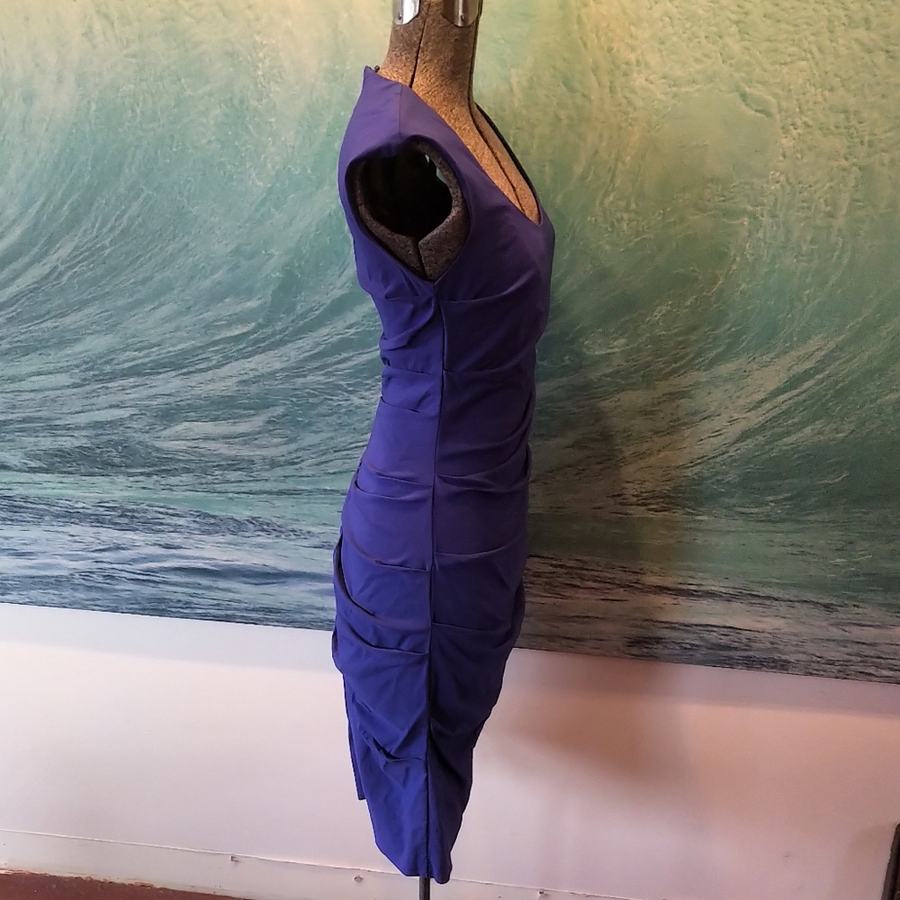 Royal blue form fitting ruched cocktail dress - Picture 5 of 6